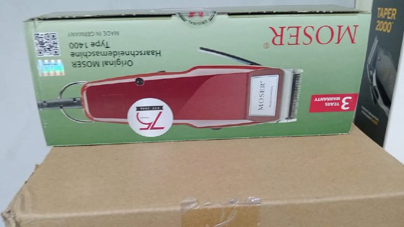 الماكينة الأسطورية: MOSER 1400 الأحمر الفاخر المصنوع في ألمانيا