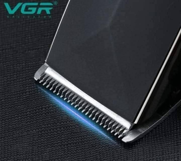 ماكينة VGR V-033 ماكينة قص الشعر الاحترافية الكلاسيكية